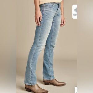 Lucky Brand Sweet Mid Rise Straight Jeans size 8